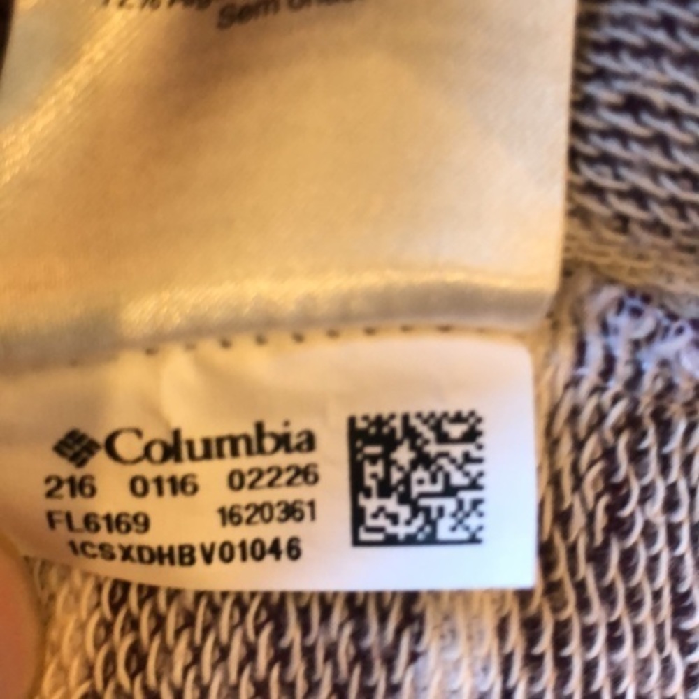Columbia Women’s Medium Maroon and White‎ Striped Hoodie - Picture 6 of 6